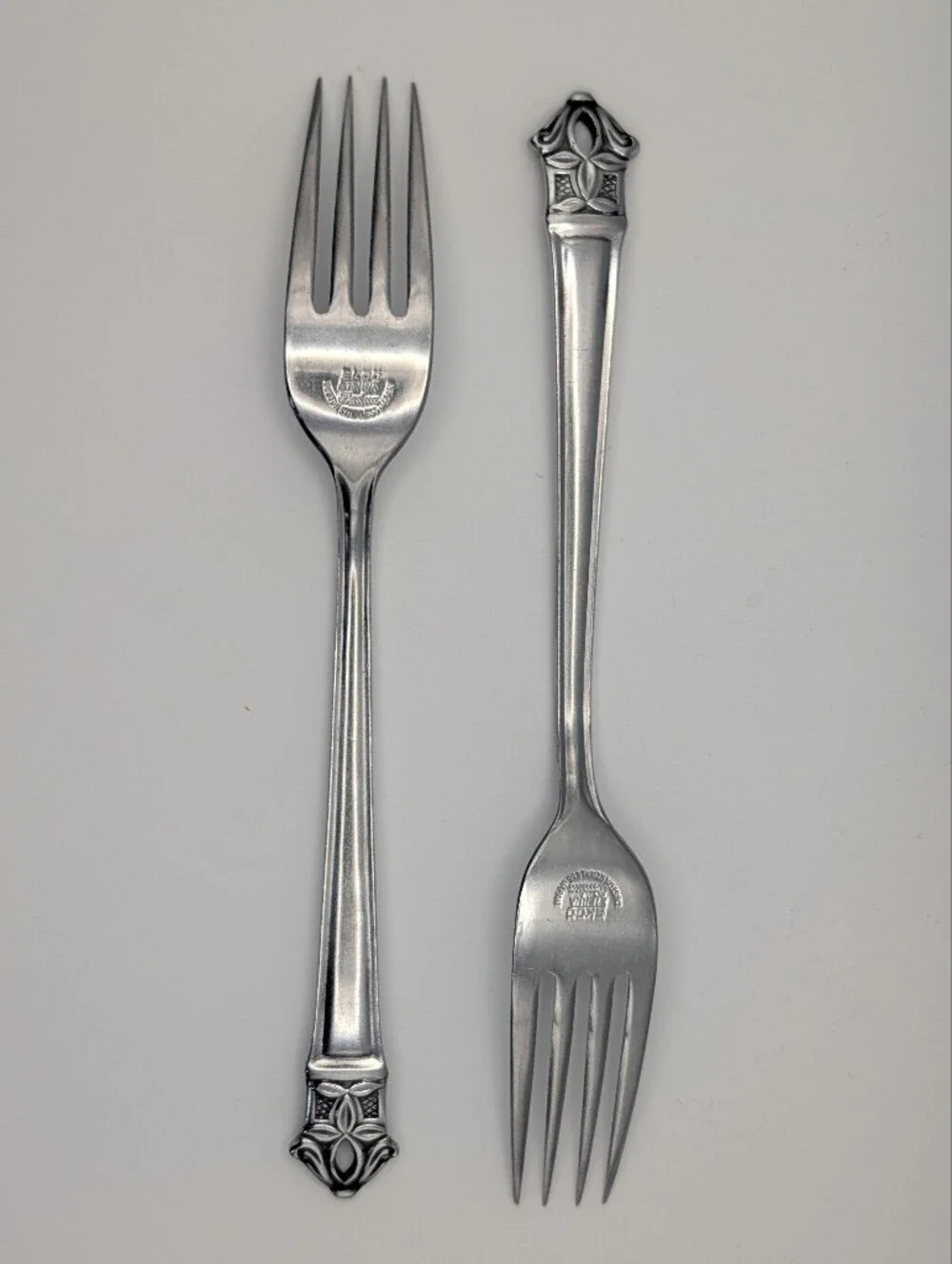 Ekco Eterna Padua Custom Stainless Japan Dinner Forks - Set of 2 |  1 of 3 | MCM